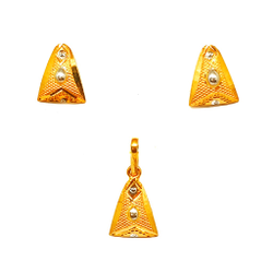 Gold Pendant Set