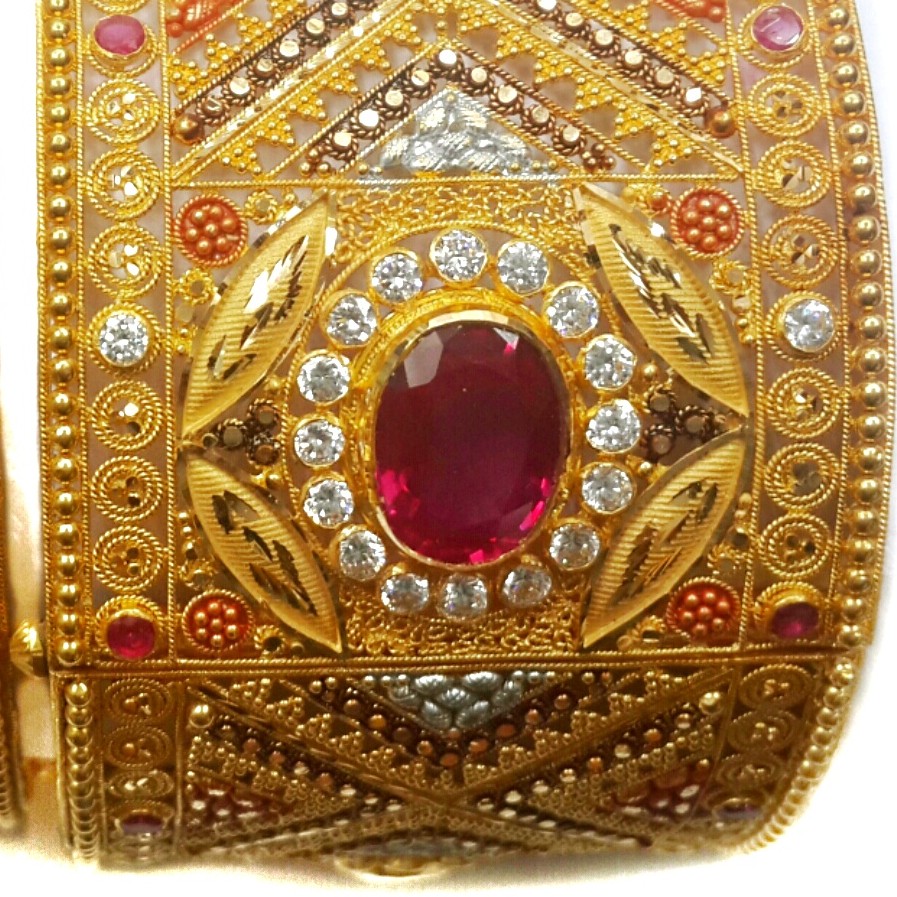 22k Gold Dark Pink Diamond Oval Shape Baloya Bangles MGA - GP058