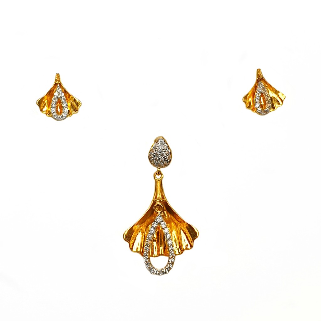 22K Gold Modern Pendant Set MGA - P...