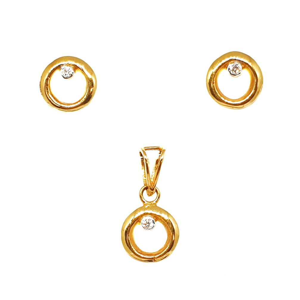 22K Gold Round Shaped Designer Pend...