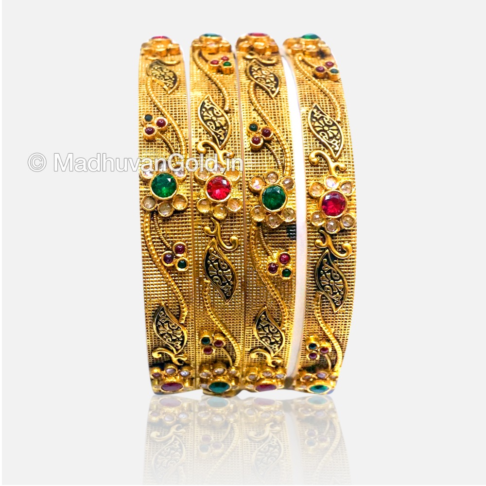 22K Gold Atractive Kada Bangles 4 S...