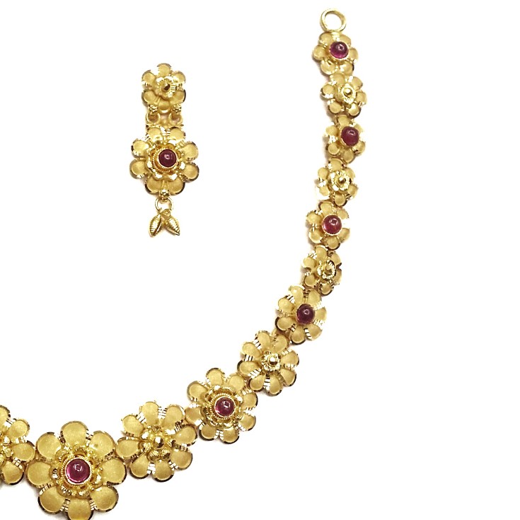 916 Gold Multi Flowers Necklace Set MGA - GN054