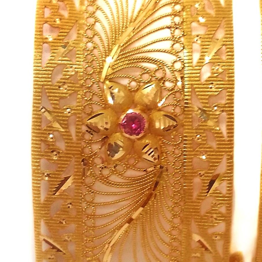 22k Gold Darbari baloya Bangles MGA - GP037